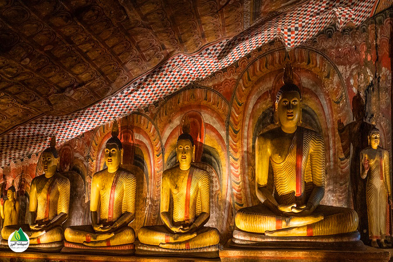 یکی از محبوب‌ترین جاذبه‌های گردشگری تور سریلانکا، معبد صخره‌ای دامبولا و غارهای زیبای آن هستند. 