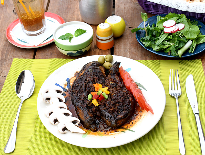 بادمجان شکم‌پر