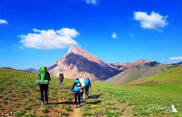مسیر پیاده روی قله آزادکوه