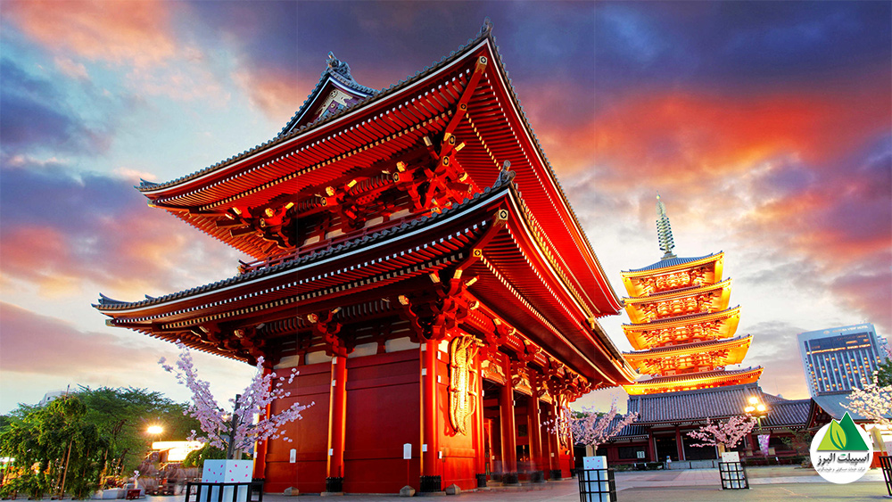 معبد فانوس‌ها و معبد طلایی از جاذبه‌های دیدنی کیوتو 