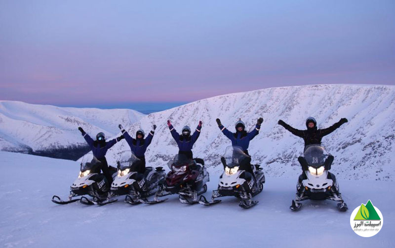 اسنوموبیل سواری در تور شفق قطبی