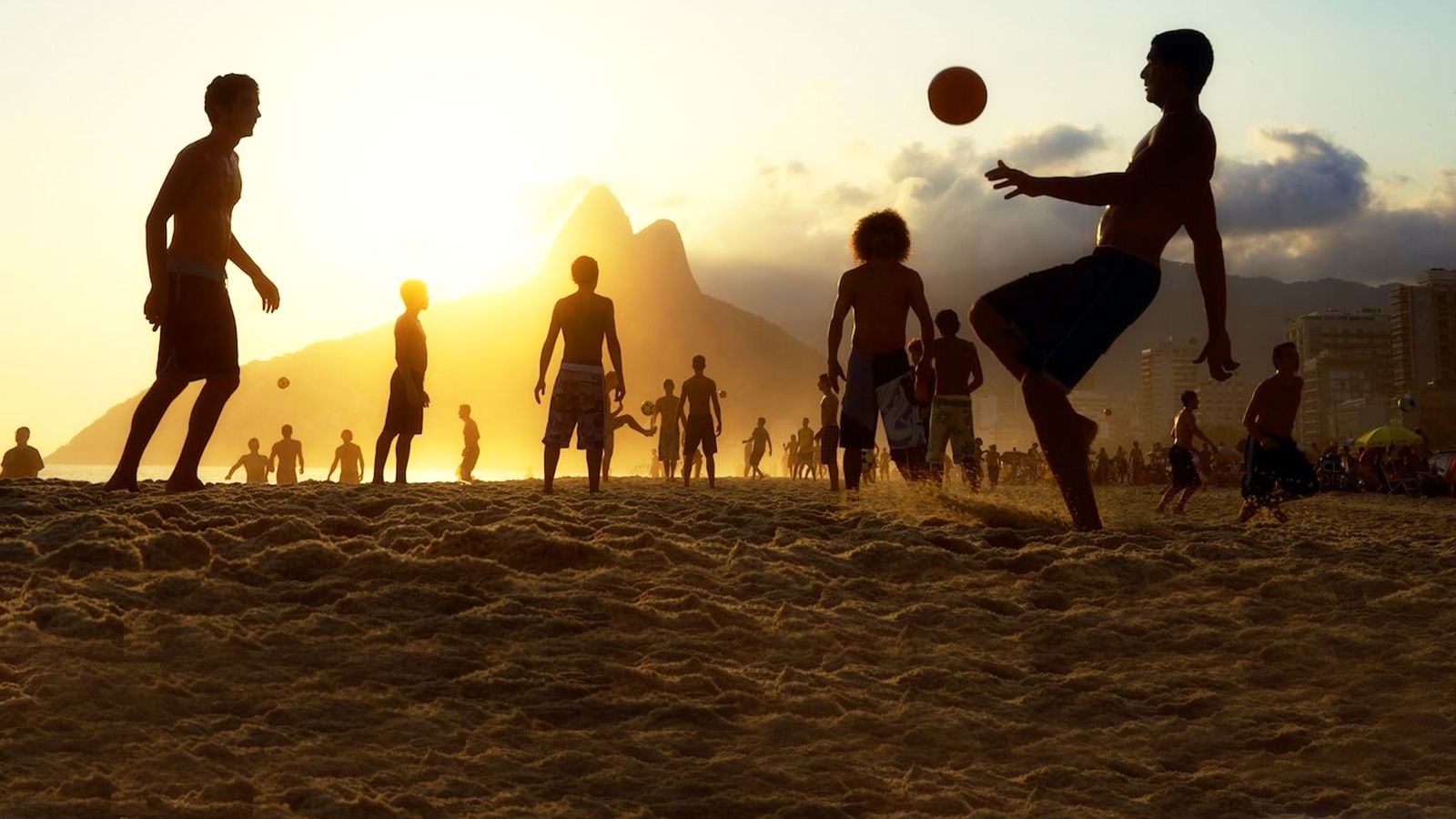 برزیل؛ سرزمینی فراتر از فوتبال
