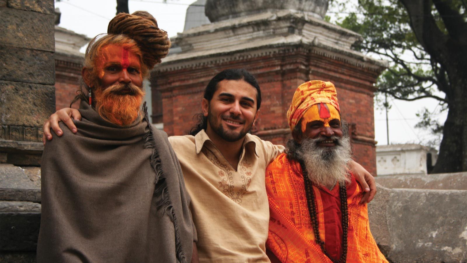 یوگی‌های نپال و هند، تارکان ابدی دنیا